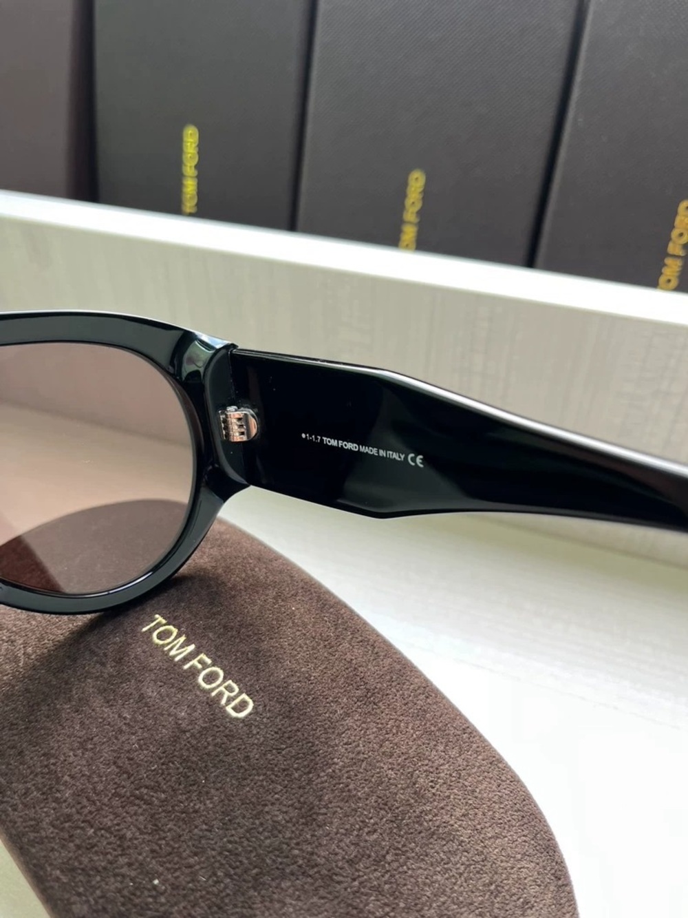 Tom Ford FT1044 Oversized Shield Sunglasses - Black / Gold NEW - Picture 7 of 10